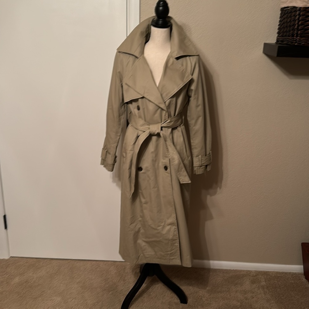 Banana Republic Factory Cotton Twill Trench in Maverick Tan.